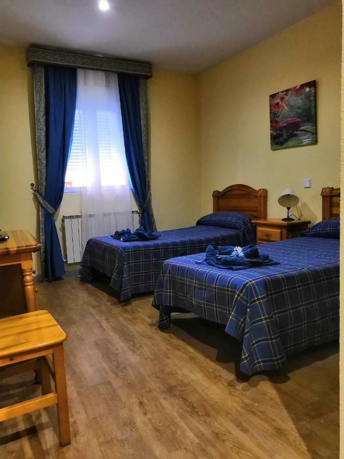 Hostal Restaurante El Chato El Barraco 객실 사진
